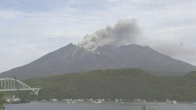 桜島で断続的に噴煙【22日から23日の降灰予報】鹿児島・宮崎・熊本|TBS NEWS DIG