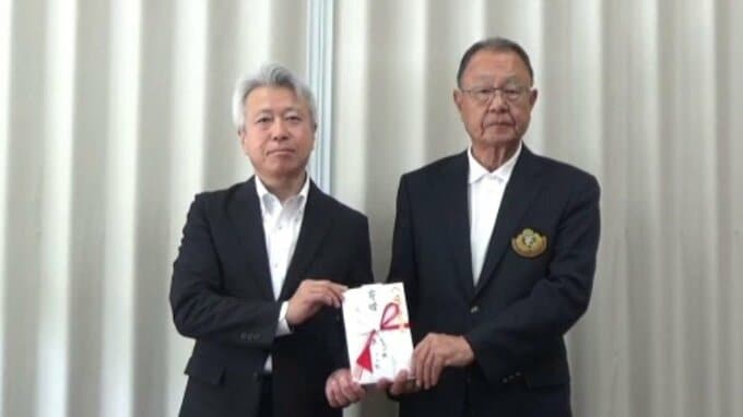 ジュニアゴルファー育成へ「サンデーゴルフコンペ」参加者などから寄せられた基金贈呈|TBS NEWS DIG