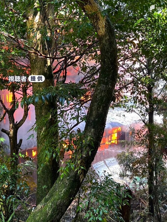 「自宅と小屋が燃えている」と住人が通報　住宅など3棟焼き消火活動続く　現場付近で交通規制も＝浜松市天竜区　|　静岡のニュース | SBSNEWS | 静岡放送