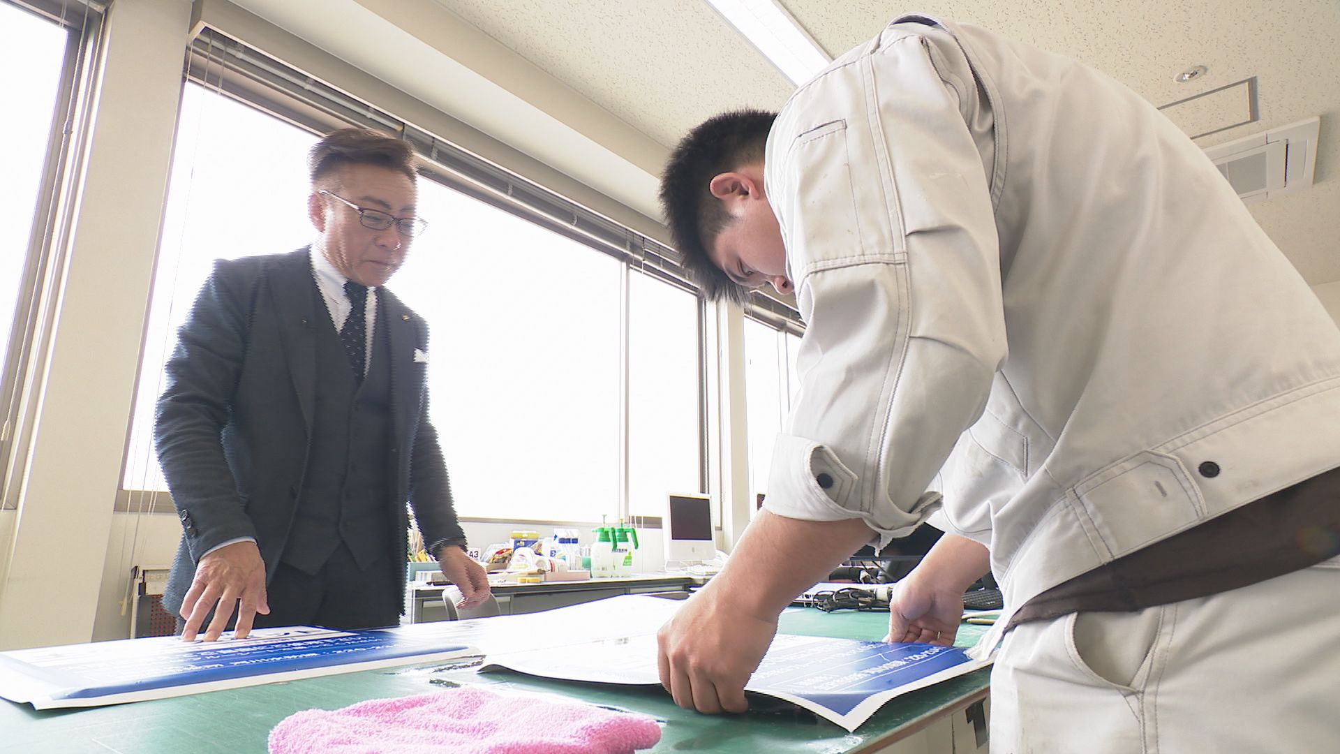 まちなみや景観との調和大切に」黄綬褒章・土田佳弘さんが看板制作に