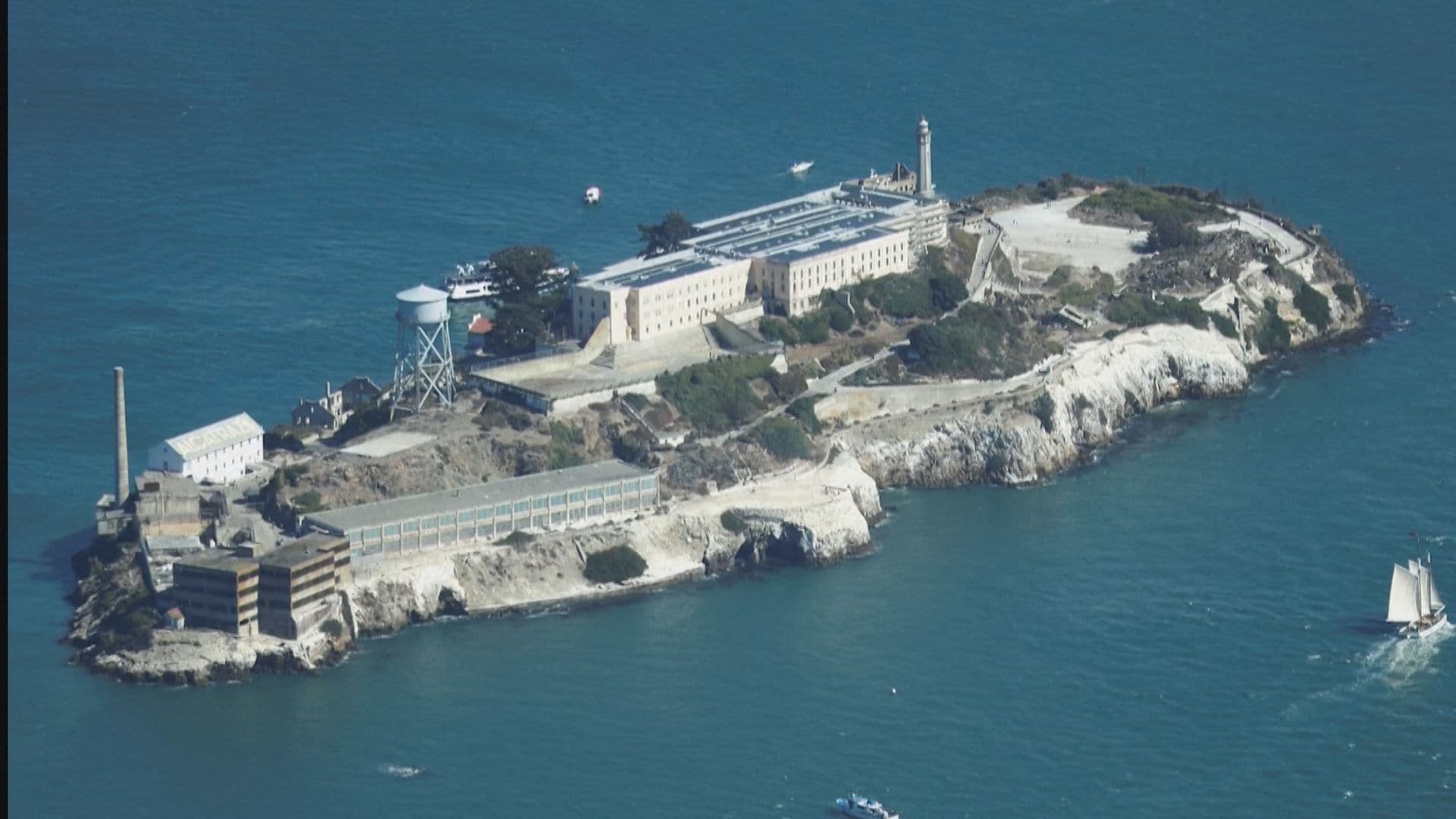 脱獄不可能”「アルカトラズ刑務所」の再建を指示 かつてアル・カポネら