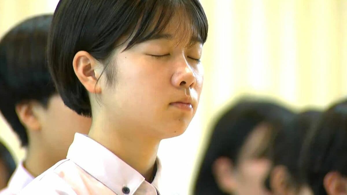 鹿児島大空襲の記憶を受け継ぐ　鹿児島女子高で平和を願う「慰霊式」開催