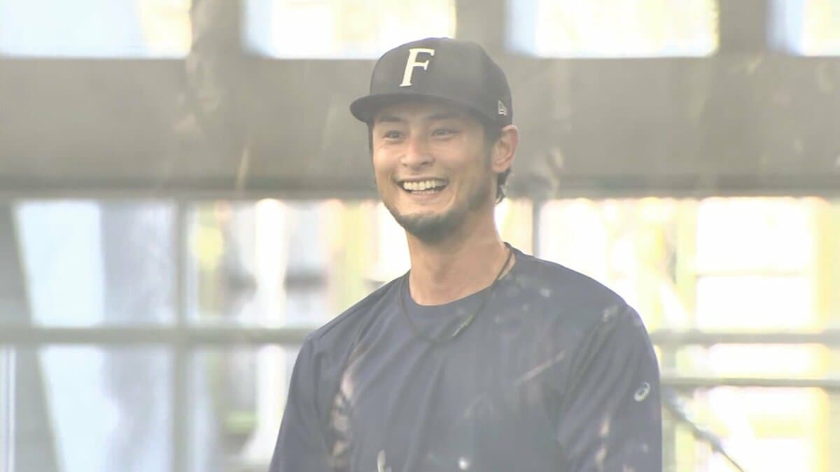 日本ハム キャップ をプリント】北海道日本ハムファイターズ選手ジップ