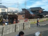 建物火災 消防が消火活動 1人を救急搬送も命に別状なし 山口・宇部|TBS NEWS DIG