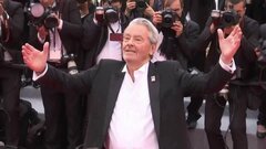 フランスの俳優 アラン・ドロン氏自宅から銃72丁を押収　3000発を超える銃弾も| TBS CROSS DIG with Bloomberg