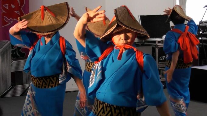 海の安全と豊漁祈る「諸口神社祭典」　地元住民が「漁師踊り」奉納　歌謡ショーも=静岡・沼津市　|　静岡のニュース | SBSNEWS | 静岡放送