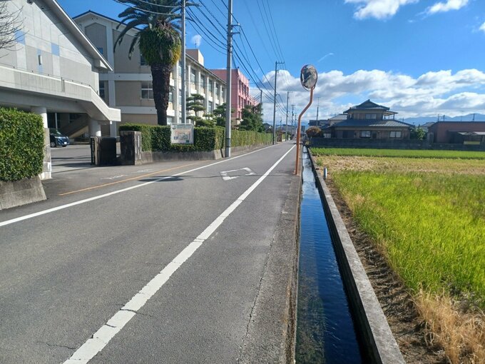 １６歳の女子高校生が道路沿いの水路で倒れ死亡　自転車で走行中に転落か 愛媛・松前町|TBS NEWS DIG