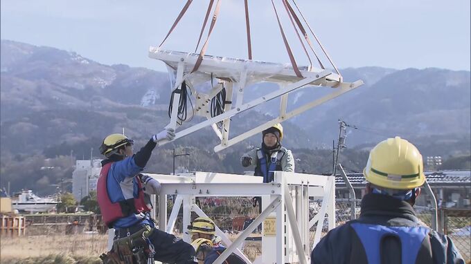 「1.2メートル上昇中」のまま欠測に… 能登半島地震で隆起の石川・輪島港に気象庁が機動型津波観測装置を設置　|　石川県のニュース｜MRO北陸放送