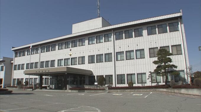 乗用車と軽乗用車が正面衝突　中学生を含む男女4人が重軽傷　乗用車がセンターラインを越えたか|TBS NEWS DIG