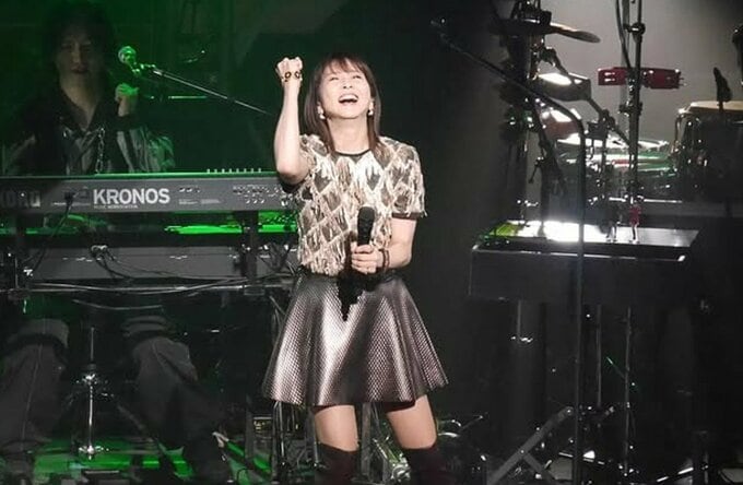 【 森高千里 】 「皆さんが声を出して踊って楽しんでいる姿、はっきり見えていました、大きな声援に力が沸きました」　広島でのライブを報告|TBS NEWS DIG