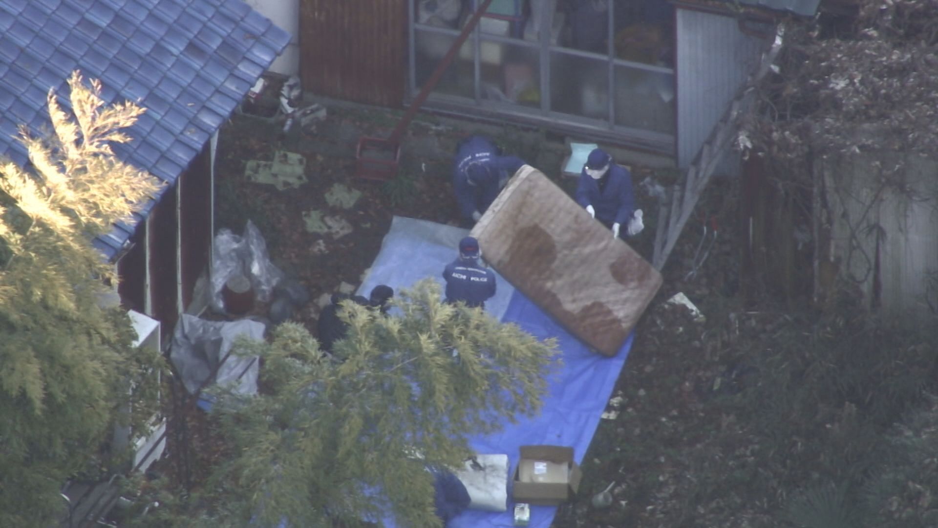 住宅外に置かれたマットレスの下から遺体が見つかった事件　38歳の男を強盗殺人などの疑いで再逮捕　愛知