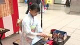 「自分が点てたお茶で喜んでくれるのはうれしい」茶道を習う子どもたちがお茶会で日ごろの稽古の成果を披露 愛媛県・松山市　|　愛媛のニュース - Nスタえひめ｜あいテレビは6チャンネル