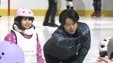 フィギュア元日本代表・町田樹さんが講師のスケート教室　“氷上の哲学者”の丁寧な指導で初めての子どもも「滑ることがすごくたのしい！」　青森県青森市　|　青森のニュース│ATV NEWS│青森テレビ