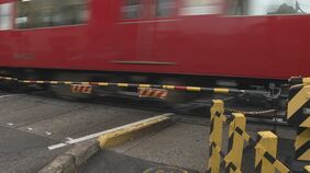 線路内に取り残されたとみられる手押し車の80歳男性 列車にはねられ死亡　車を降り助けようとした64歳男性も意識不明の重体　名鉄犬山線|TBS NEWS DIG