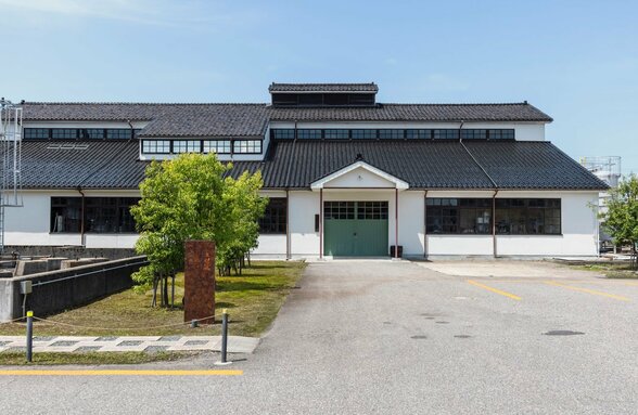 【快挙】国内クラフト初！三郎丸蒸留所が“世界一”の体験施設に選出　5度目の最高金賞も同時受賞　富山　|　富山のニュース｜天気・防災｜チューリップテレビ