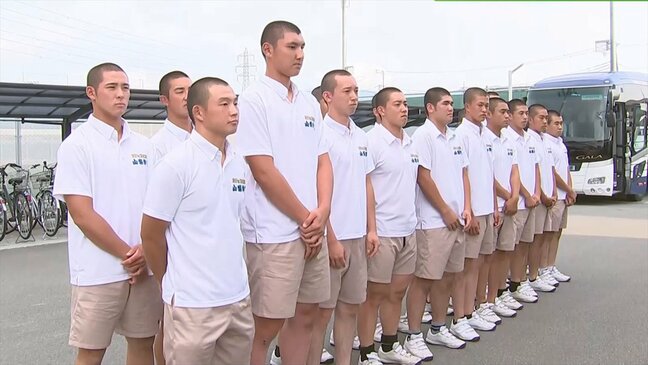 夏の甲子園ベスト4 山梨学院ナインが帰校 迎えた生徒会や教員らが健闘称える 山梨|TBS NEWS DIG