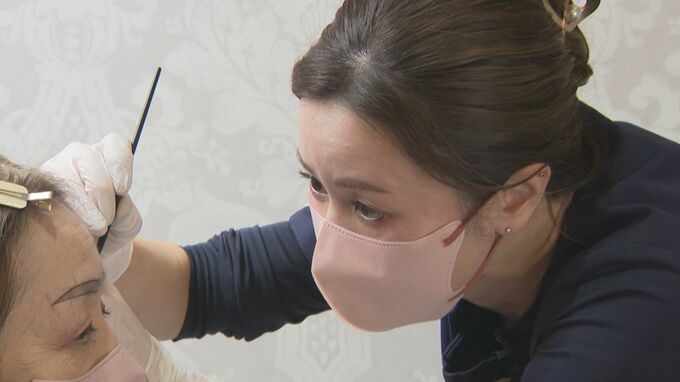 本物以上に本物らしい眉！？　アートメイクで心からの笑顔を　世界トップ５に選ばれた技術を持つ看護師|TBS NEWS DIG