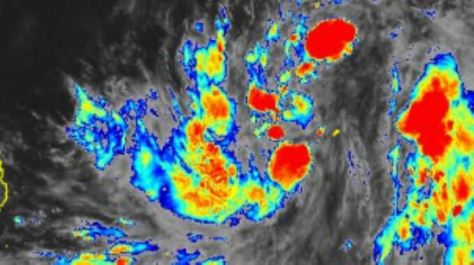 【台風情報】台風6号は一時950hPaまで発達か　「強い勢力」で沖縄接近の可能性が…　日本への影響と今後進路はどうなる？　太平洋側を沿うように移動の可能性も　雨・風シミュレーションと最新情報あり|TBS NEWS DIG