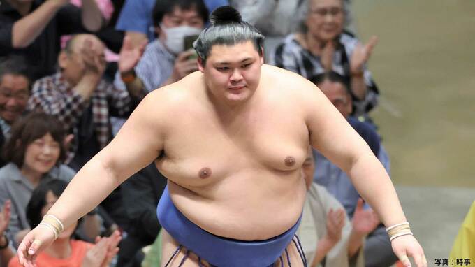 新横綱・大の里、初日白星発進！欧勝馬を寄り切りで圧倒、豊昇龍は外掛けで両横綱が快勝【大相撲名古屋場所】|TBS NEWS DIG