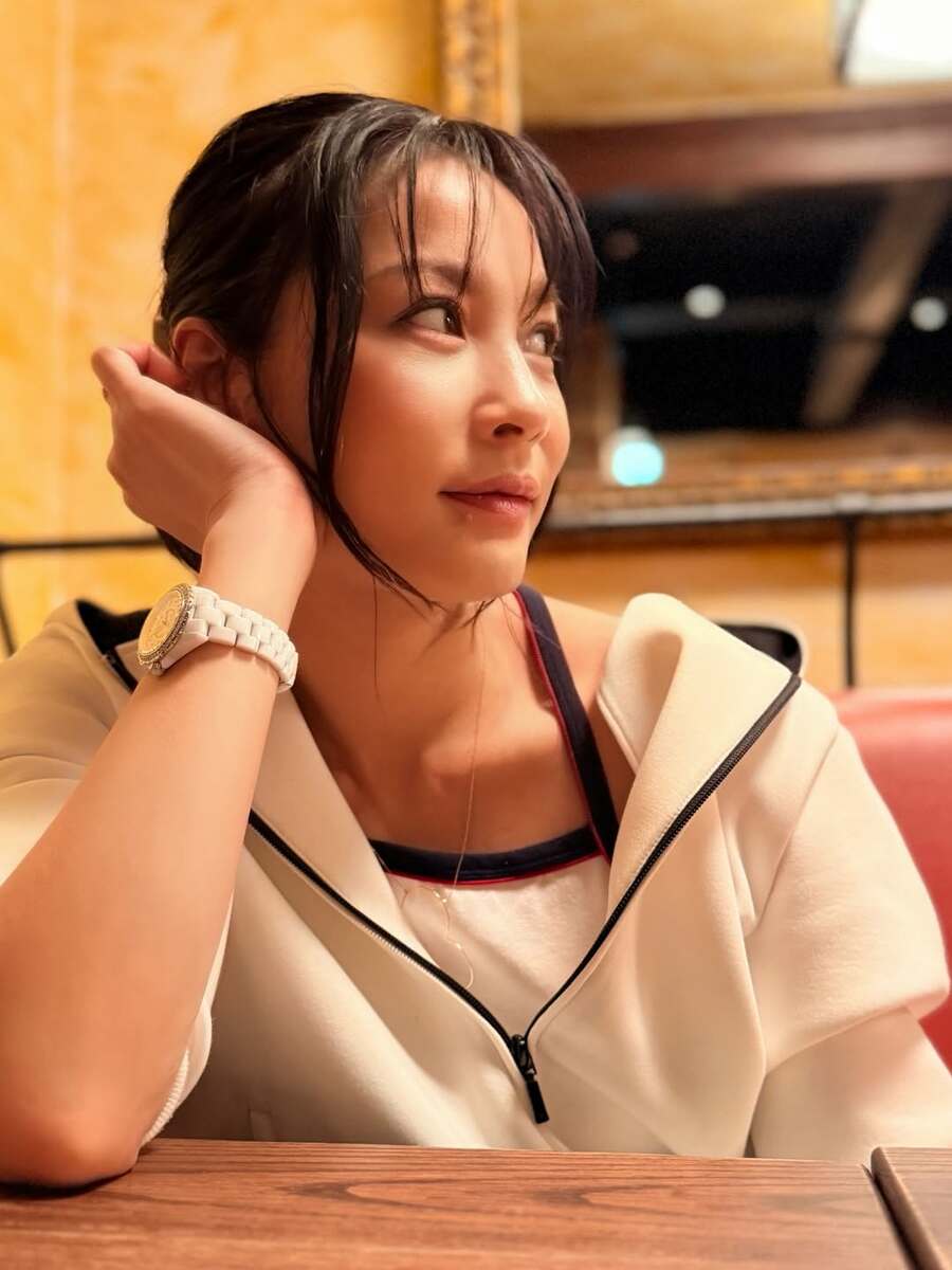 【プロモ盤】8cm CD 瀬戸朝香 TWO HEARTS 〜この胸からあなたへ〜 瀬戸朝香 】友人と食事するプライベートショットを公開「聞いて