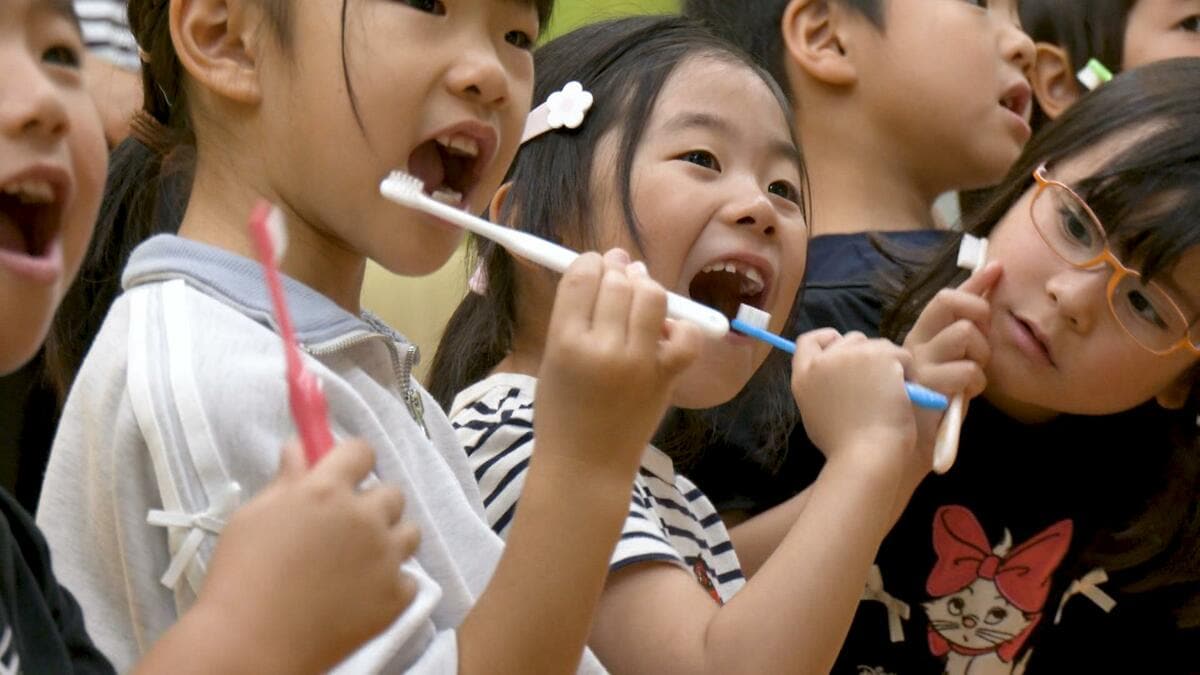 音楽に合わせて楽しく！園児が学ぶ“正しい手洗い・歯磨き”　花王と連携し土佐市内全園で展開へ【高知・土佐市】
