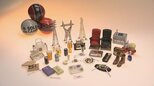 本物以上に“本物” うちの商品フィギュア化しませんか? カプセルトイの世界 |TBS NEWS DIG
