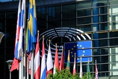 欧州議会、米・EU通商協定の批准凍結も－トランプ関税「混乱極める」| TBS CROSS DIG with Bloomberg