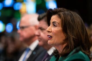 ホークルNY州知事、法人税増税を検討－次期市長支援と赤字穴埋めで| TBS CROSS DIG with Bloomberg