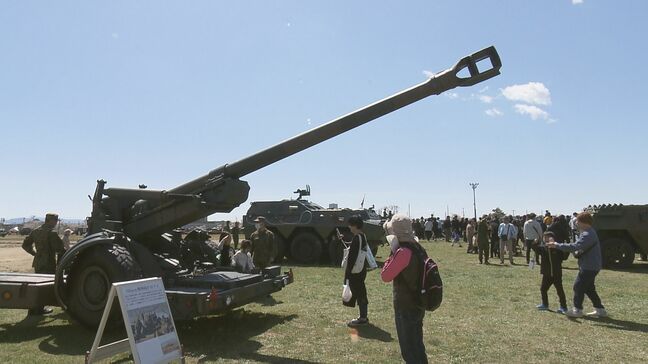 陸上自衛隊郡山駐屯地を一般開放　73周年記念イベント　福島|TBS NEWS DIG