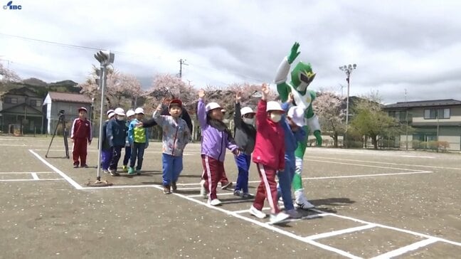 この春5校が統合し誕生した九戸村立九戸小学校で交通安全教室　岩手|TBS NEWS DIG