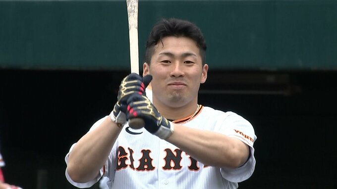 巨人ドラ1の高卒ルーキー・浅野翔吾、気温9度も「寒くないです」 半袖で登場し快音連発|TBS NEWS DIG