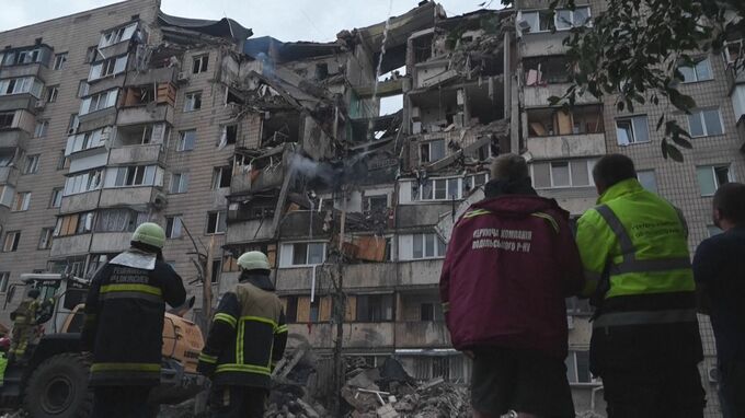 ウクライナに再び大規模攻撃　22人死亡　NATO首脳会議前に　ゼレンスキー大統領は防空システム「パトリオット」ミサイルの供給求める