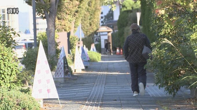 65歳以上の高齢者の4割「収入を伴う仕事をしたい」　“経済的な面で暮らしに困っている”と回答した人の割合が他国と比べ高い結果に　高齢社会白書|TBS NEWS DIG