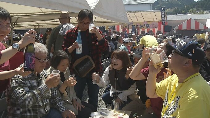 酒蔵を開放　春恒例八鹿酒造の「なしか！祭」開催　|　大分のニュース｜OBS NEWS｜大分放送