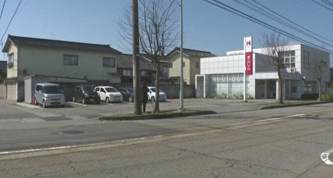 駐車場でバックしてきた車にはねられた男性(77)が死亡　石川・津幡町　|　石川県のニュース｜MRO北陸放送