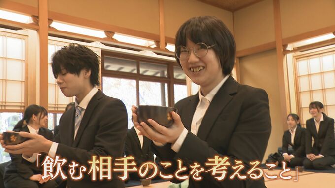 パティシエ目指す学生が茶道体験　菓子に合う飲み物を学ぶ　防府天満宮の歴史ある茶室　|TBS NEWS DIG