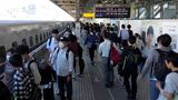 「海外は無理かなぁ」ゴールデンウィーク後半の4連休スタート ひかりは上下ともに乗車率140% 高速道路も混雑 | 静岡のニュース | SBSNEWS | 静岡放送