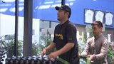 菊池雄星投手が自主トレを公開 母校・花巻東高校近くに完成した自身プロデュースの屋内練習場で 岩手|TBS NEWS DIG