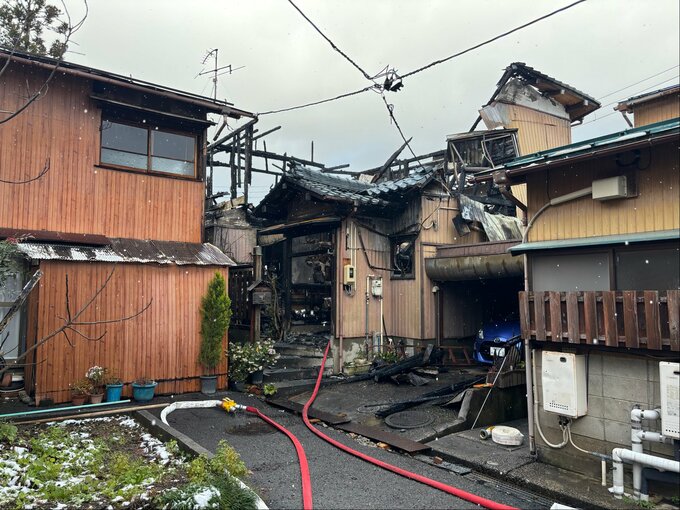 未明に住宅火災　高齢夫婦と連絡取れず…　焼け跡から1人の遺体　新潟・加茂市　|　新潟のニュース・天気｜BSN NEWS｜BSN新潟放送