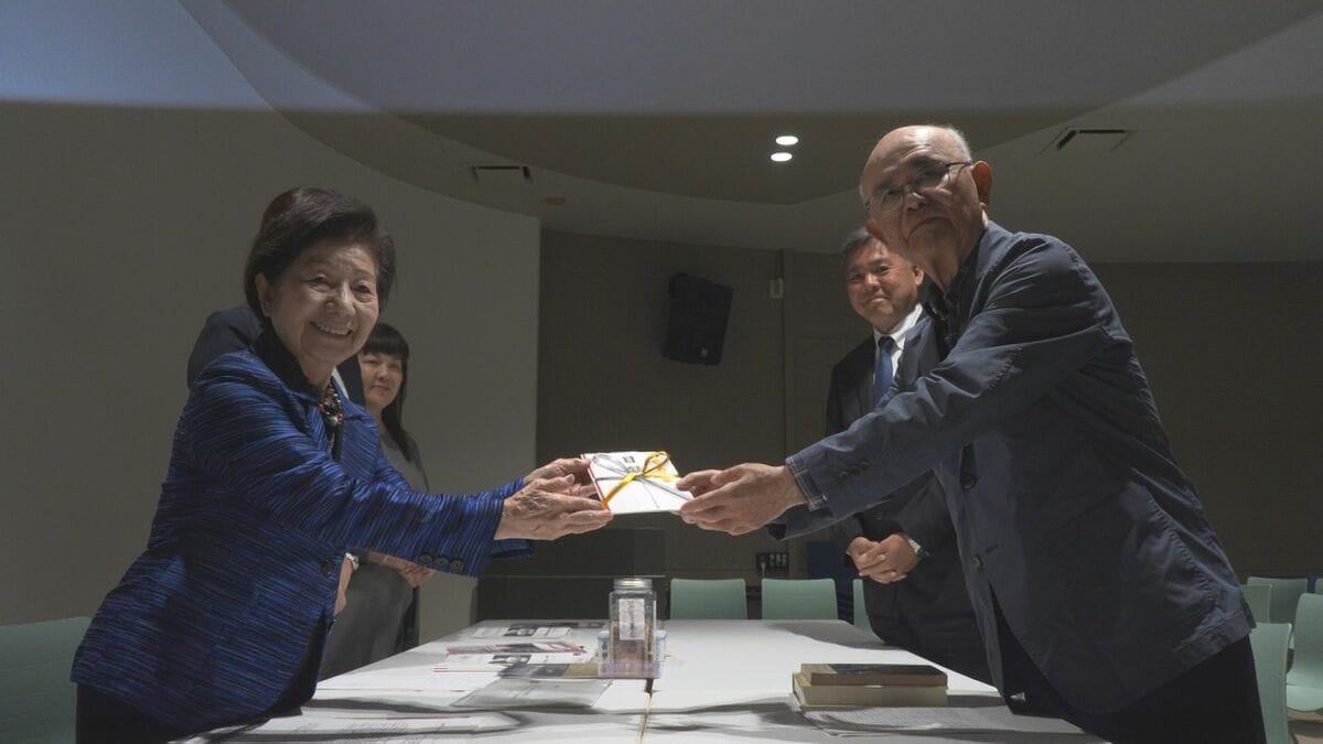 寄付で集まった約15万円　金井喜久子プロジェクトがひめゆりへ寄付
