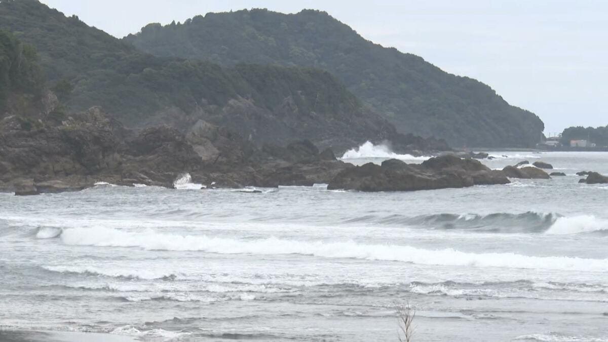 流された母を助けに向かい…18歳大学生を遺体で発見　父と一緒に助けに行き行方不明に→2日後に50m沖で見つかる【高知・東洋町】