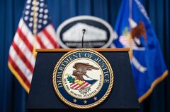 ＦＲＢ元上級顧問、中国に機密情報流すスパイ行為容疑で逮捕・起訴| TBS CROSS DIG with Bloomberg