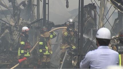 約5700頭の豚が焼け死ぬ 川南町で豚舎2棟全焼「機械から火が出た