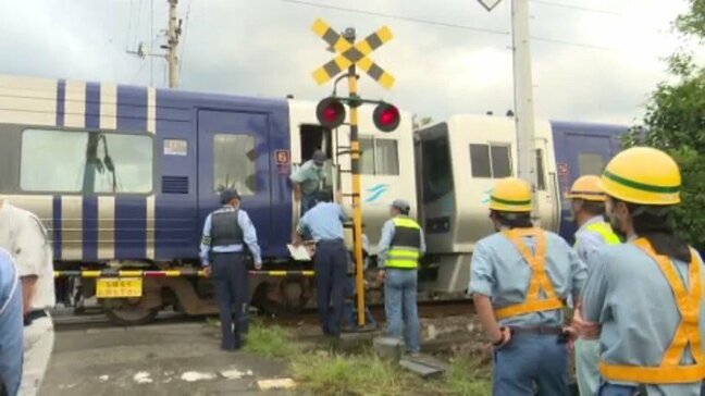 踏切内で特急列車と軽トラックが衝突 JR予讃線は一時運転見合わせ 愛媛・四国中央市|TBS NEWS DIG
