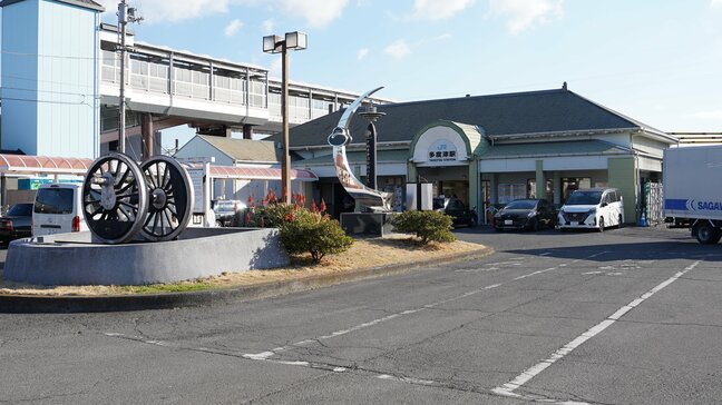 駅のホームで「熊撃退用スプレー」が噴射 8人が目や唇に痛みを訴える 人と接触した際に誤噴射か【香川】|TBS NEWS DIG