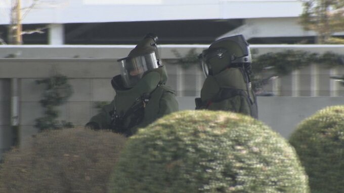 警察の爆発物処理班などが出動　駅で不審なバッグ　その中身とは…およそ4時間、付近は規制　　|　山梨のニュース | ＵＴＹテレビ山梨