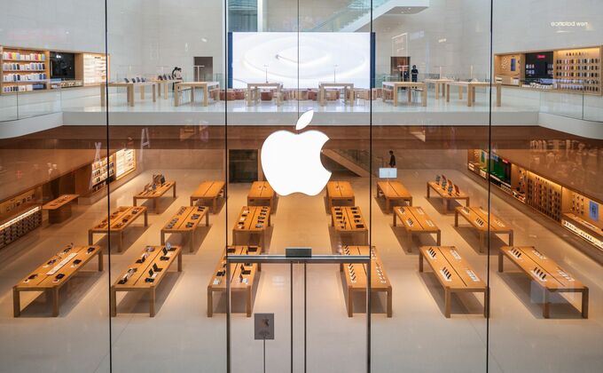 アップル、26年前半に新製品の大規模投入を予定－低価格iPhoneやiPad