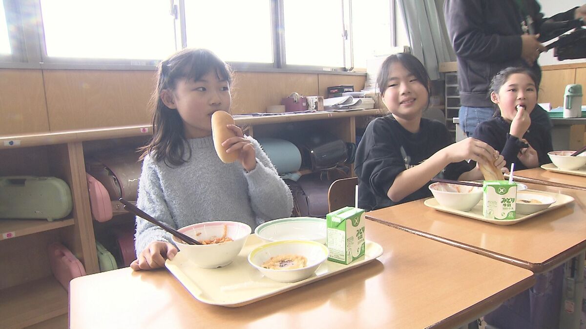 学校給食パン、外国産小麦95％→国産100％に　「いつもよりふわふわ」子どもたちも大満足