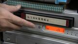 テープの劣化やデッキの生産終了によって再生できなくなる“ビデオテープ2025年問題” 岡山でもデジタル化の依頼が2倍になった店も|TBS NEWS DIG