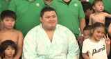 横綱昇進後に初の地元凱旋 大の里が少年相撲大会にサプライズ登場!会場は大興奮|TBS NEWS DIG